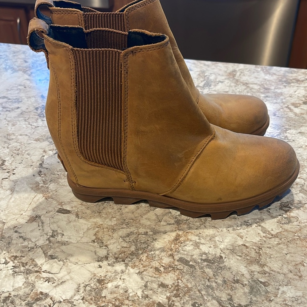 Sorel Joan of Artic wedge booties